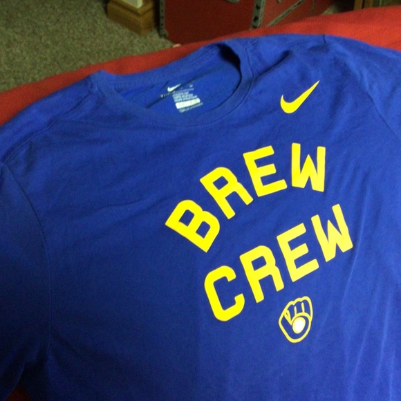 MLB MILWAUKEE Brewers Nike tshirt - Picture 2 of 3